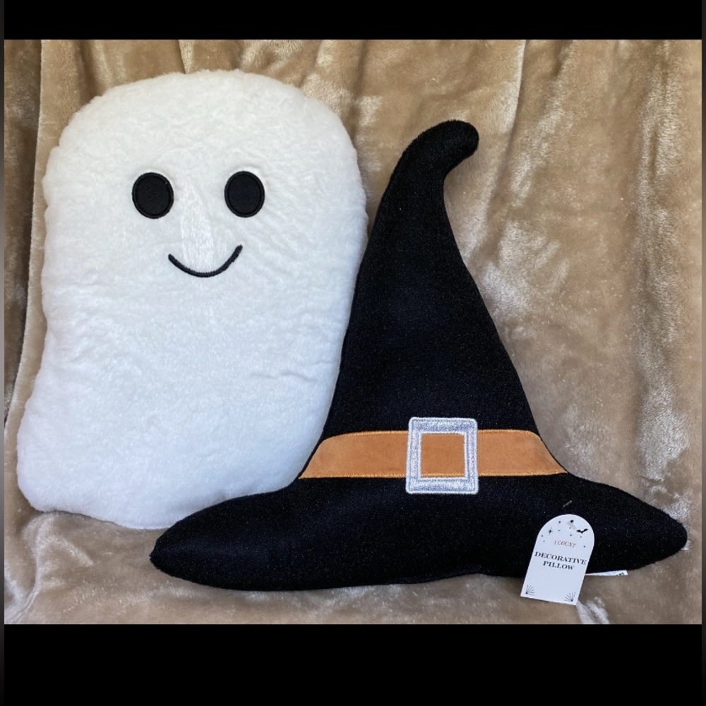 NWT Target Halloween Plush Pillows. Set Of 2 Witch Hat and Happy Ghost
